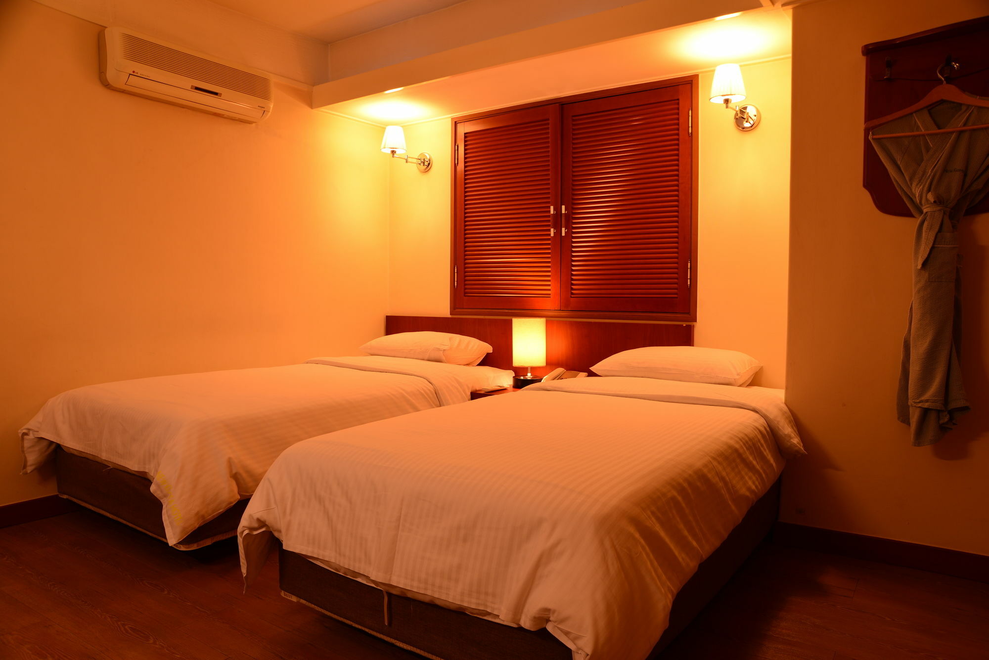 New Korea Hotel Сеул Экстерьер фото